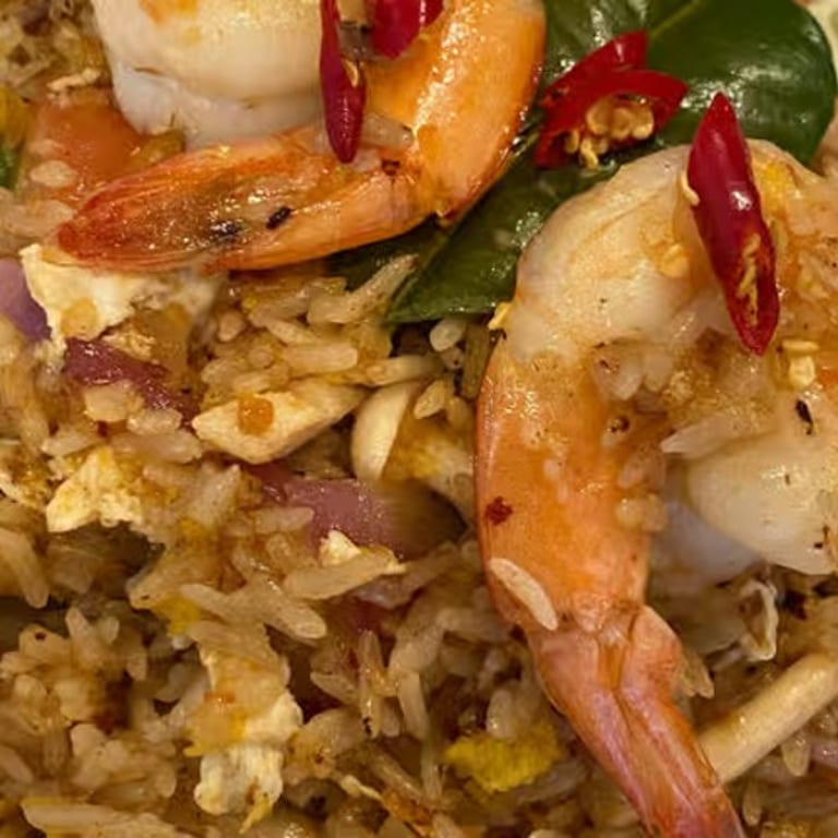Savor Your Lunch with Thai Flavors