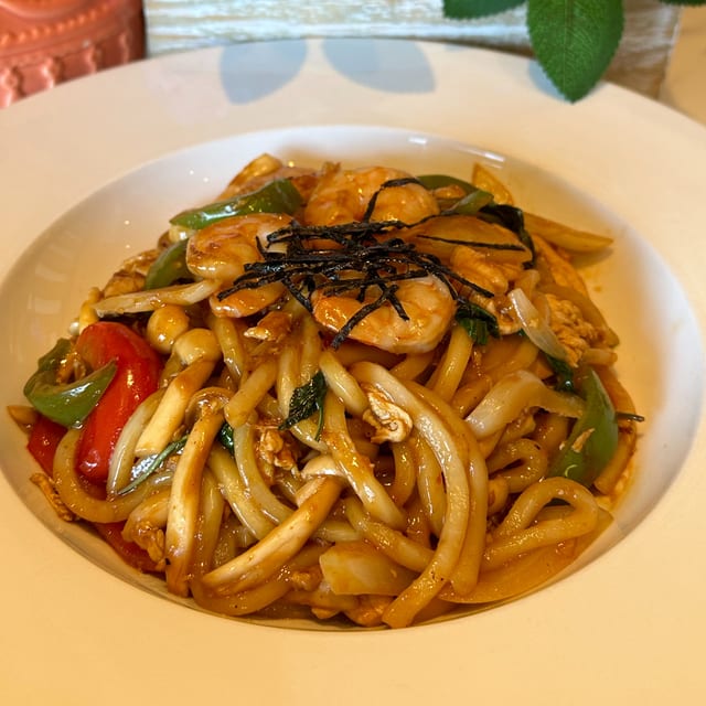 Udon Kee Mao.