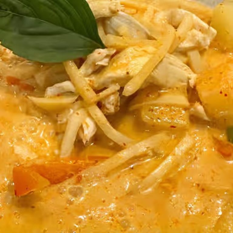 Delicious Red Curry Experience